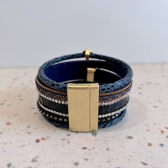Multi Layered Wrap Cuff Charm Bracelet‎ - Picture 11 of 14